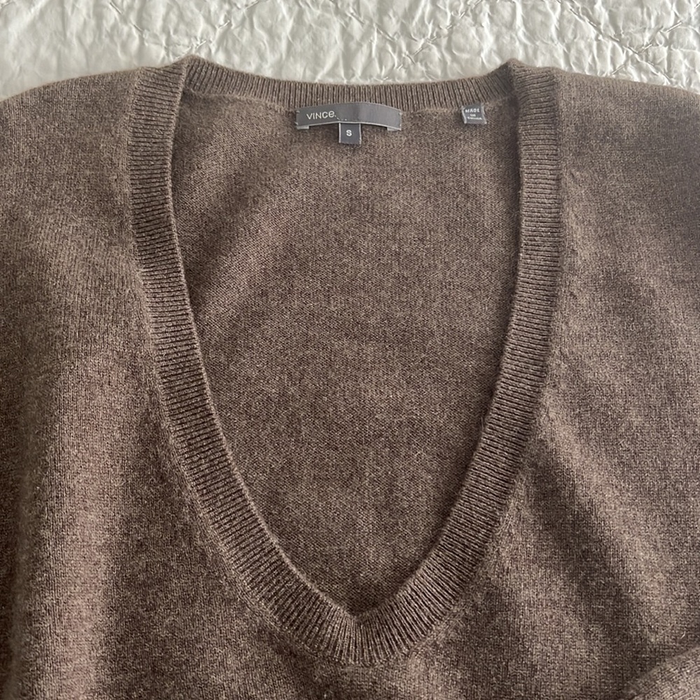 Vince Cashmere V-Neck Weekend Sweater - Picture 5 of 8